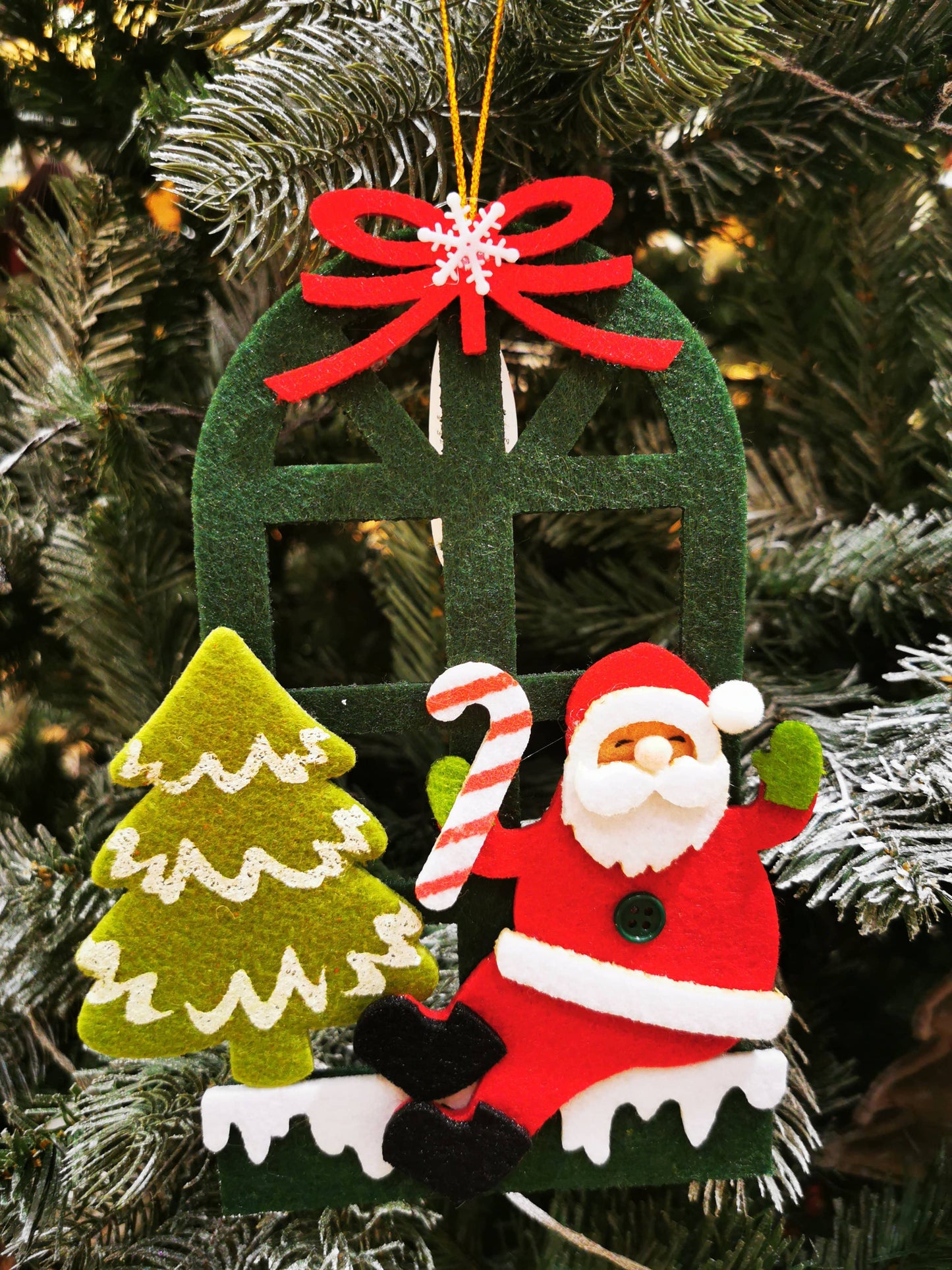 Hängande Fönster m. Tomte - Filt